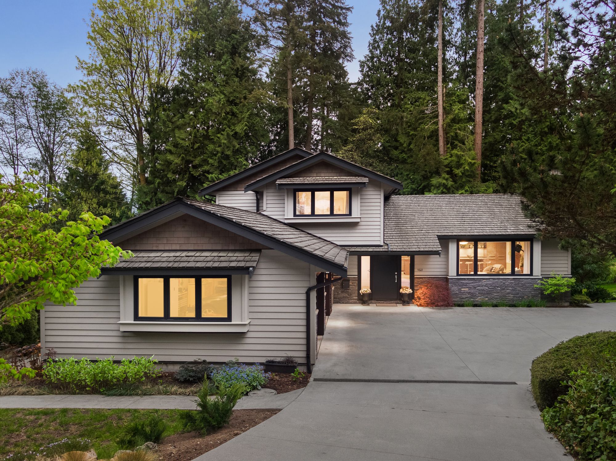 4622 Caulfeild Drive